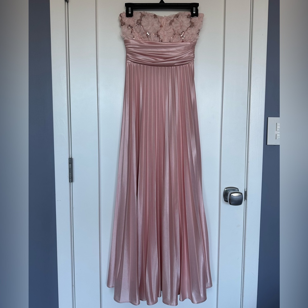 “Speechless” Pink Strapless Silk Gown with Sweetheart Floral Neckline